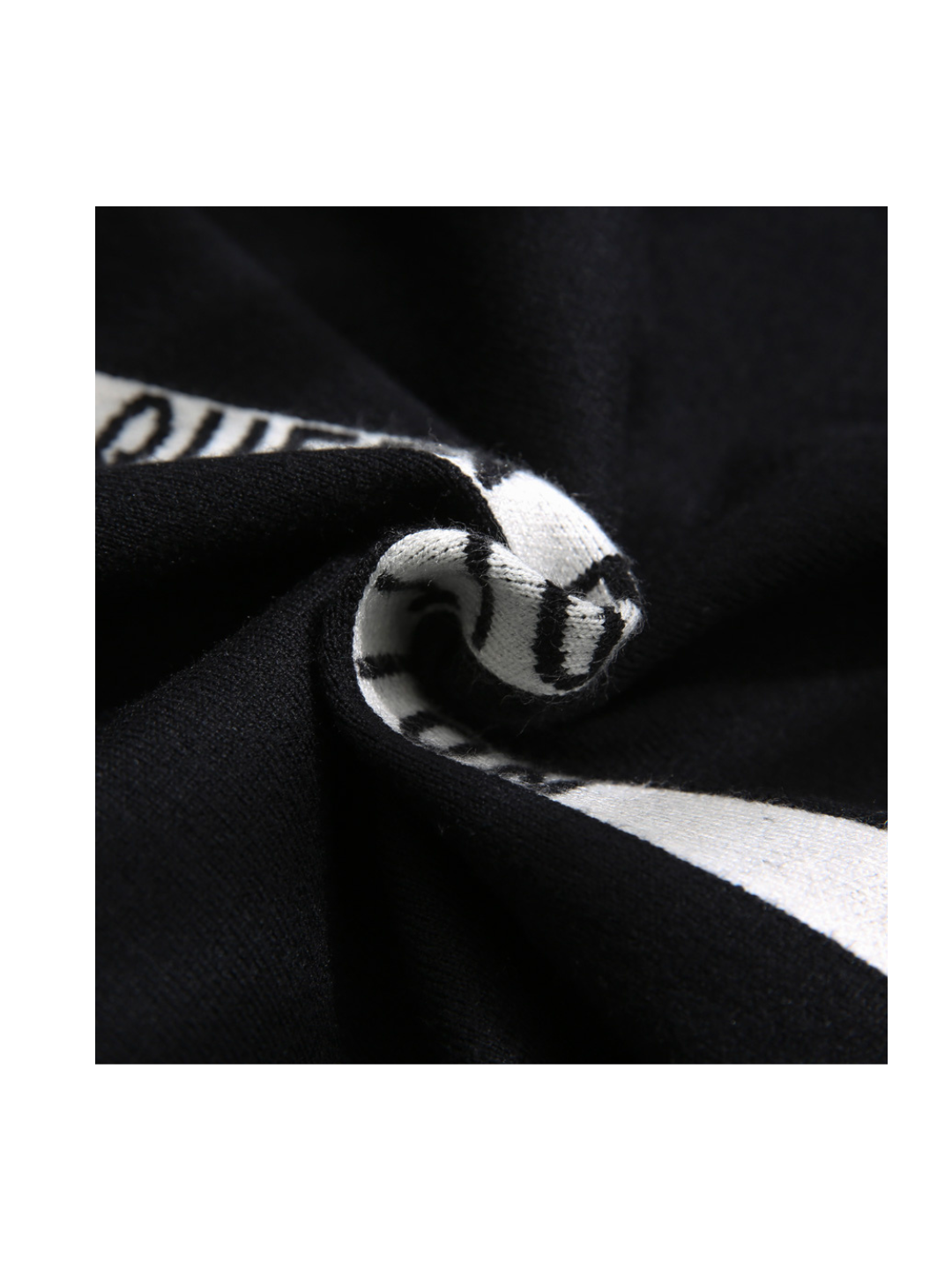 Hooded logo print knit vest CH304