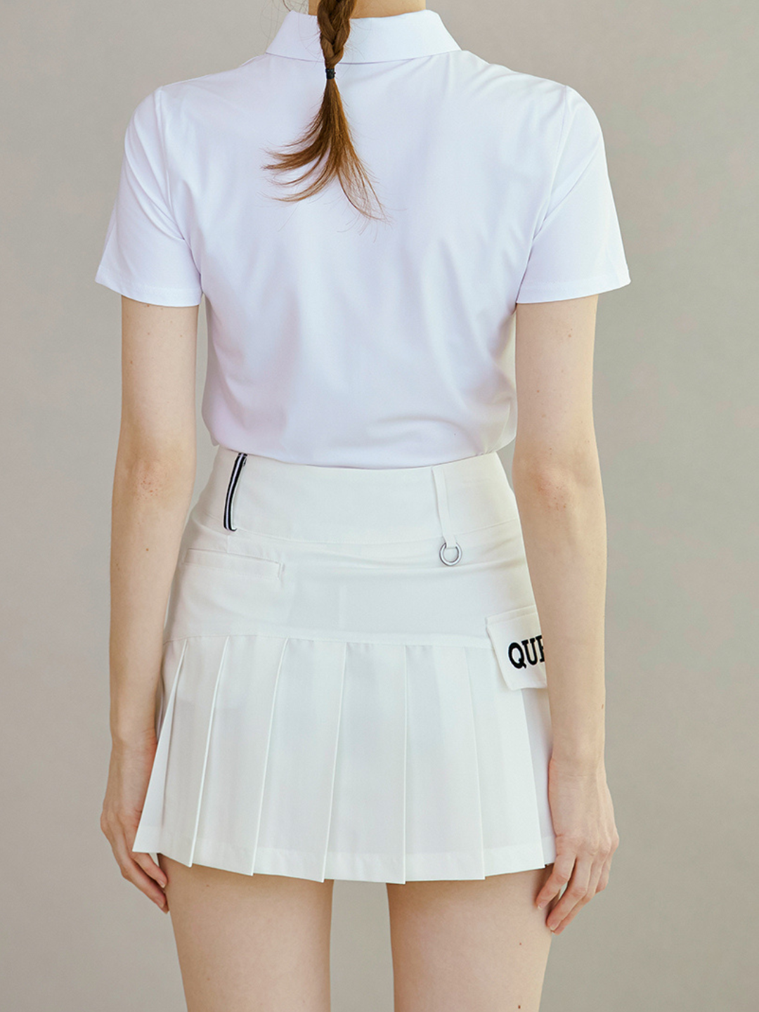 Logo pocket pleated mini skirt (with inner pants) CH290