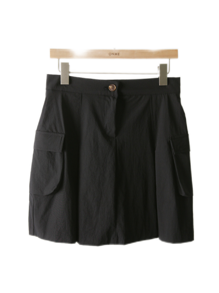 Cargo-style nylon span mini skirt (with inner pants) CH319