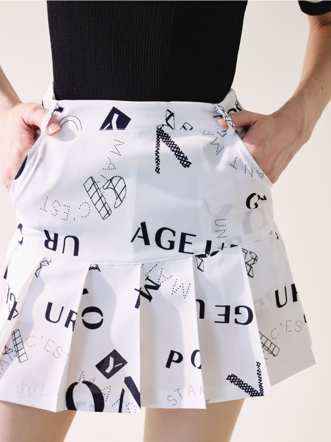 Lettering Print Pleated Mini Skirt CH289