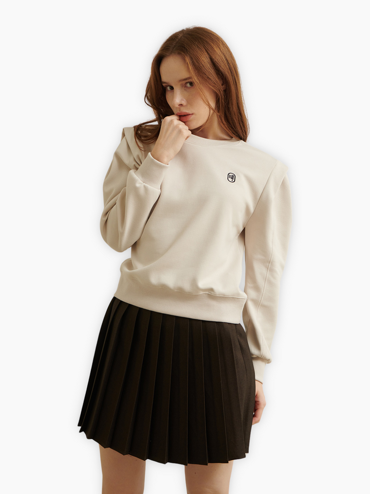 Shoulder tuck embroidery sweatshirt CH590