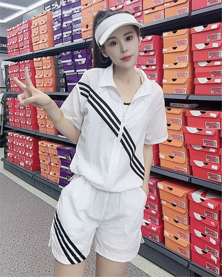 Women's 2025 Summer Casual Sportswear Set: Stand Collar Sunscreen Short-Sleeve Jacket and Shorts Two-Piece Set