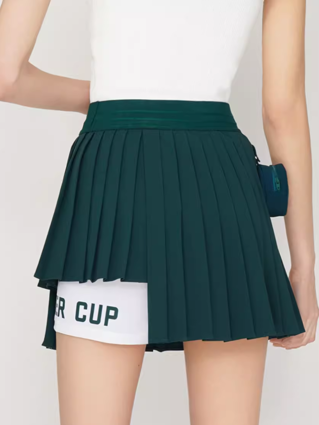 Switching logo golf skirt CH634 