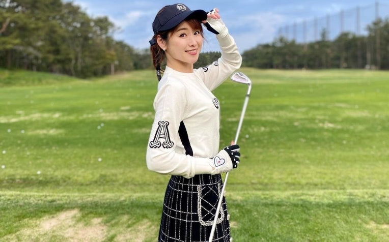 韓国　ゴルフウェア　ロゴプリーツスカート