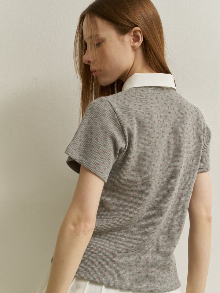 قميص بولو الغولف بأكمام قصيرة مزين بالزهور CH658