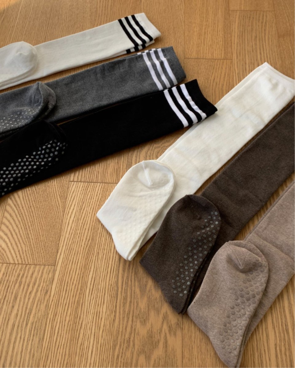 ニーハイ ソックス（無地／ラインデザイン）　CH1028 - Chamule