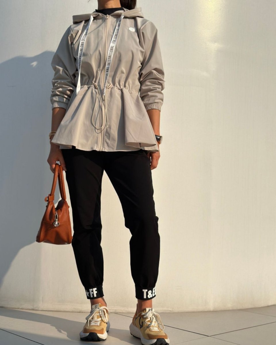 レタリングドローストリングウインドブレーカーゴルフジャケット　CH844 - Chamule