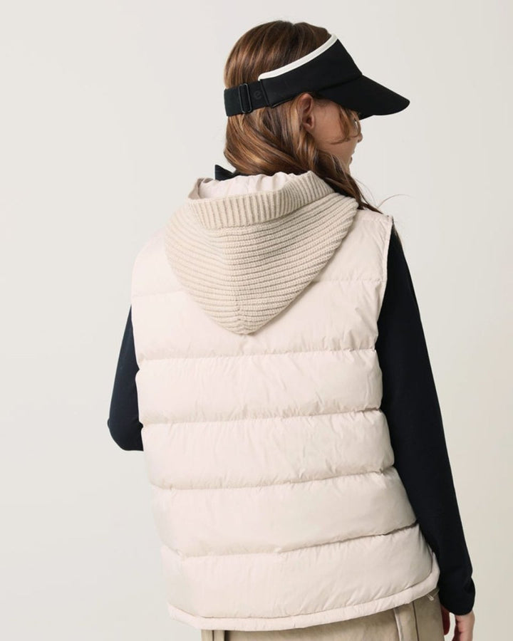 ニットフード付きダウンベスト　CH845 - Chamule