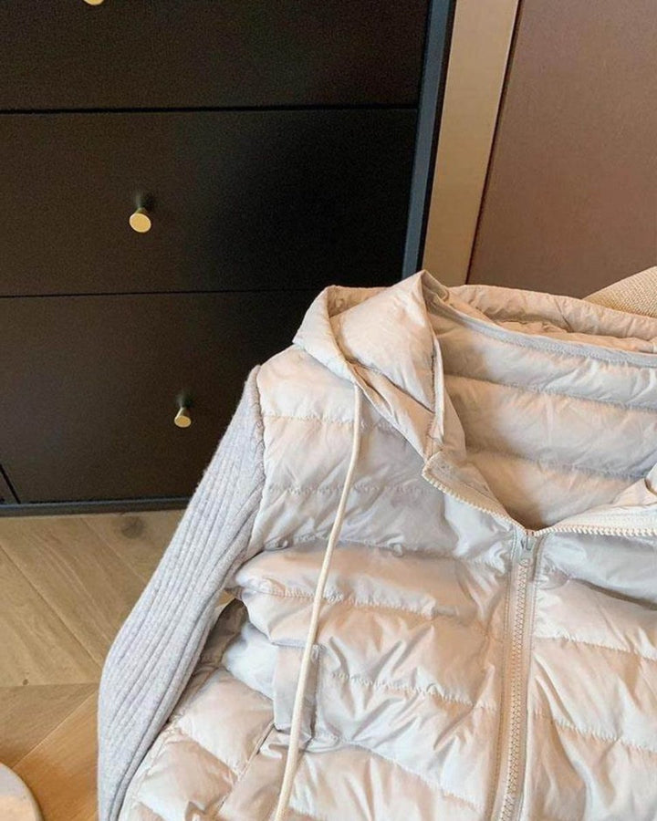 Clean up the warehouse and recover the leak! Patchwork knit drawstring hooded padded jacket. Women's versatile lightweight padded jacket for Fall/Winter 2024.