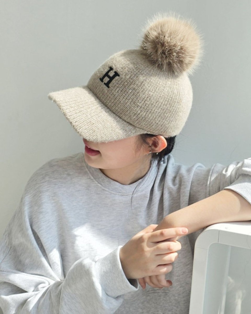 Hロゴポンポン付き帽子　CH865 - Chamule