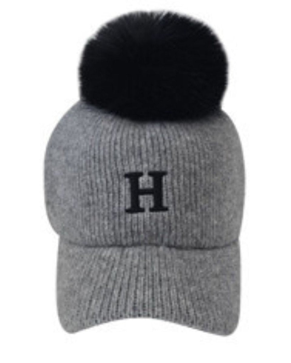 Hロゴポンポン付き帽子　CH865 - Chamule