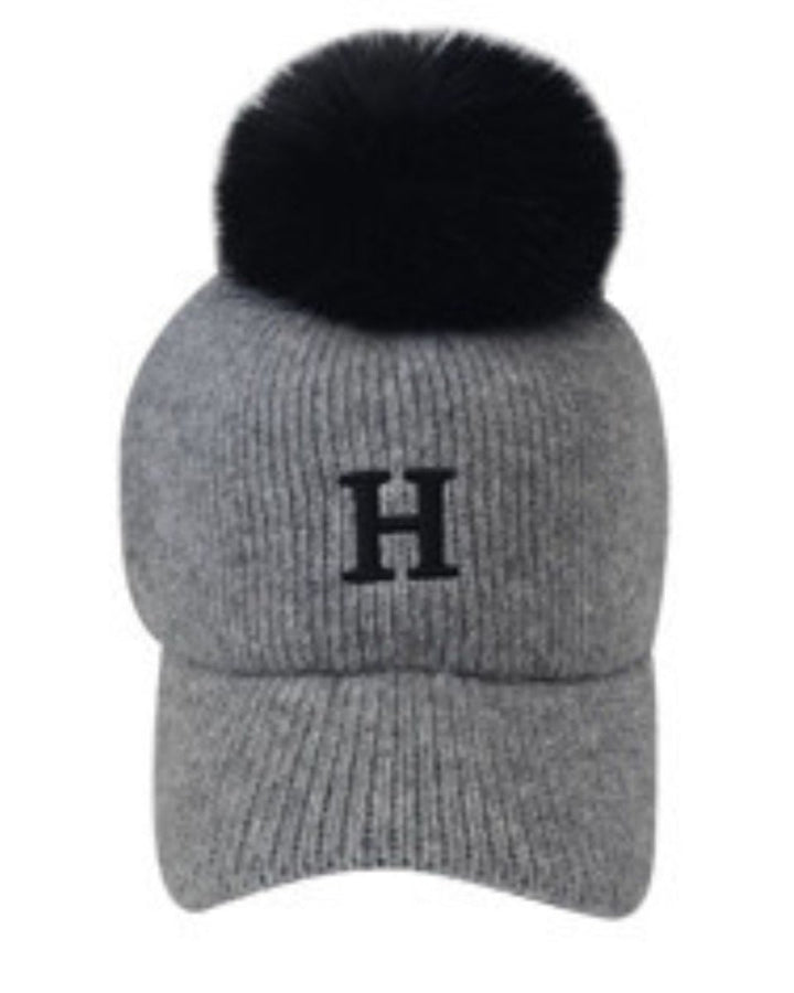 Hロゴポンポン付き帽子　CH865 - Chamule