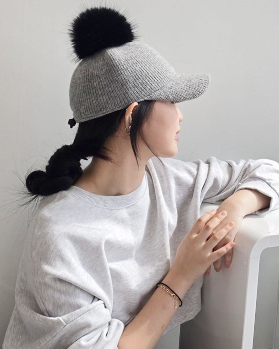 Hロゴポンポン付き帽子　CH865 - Chamule