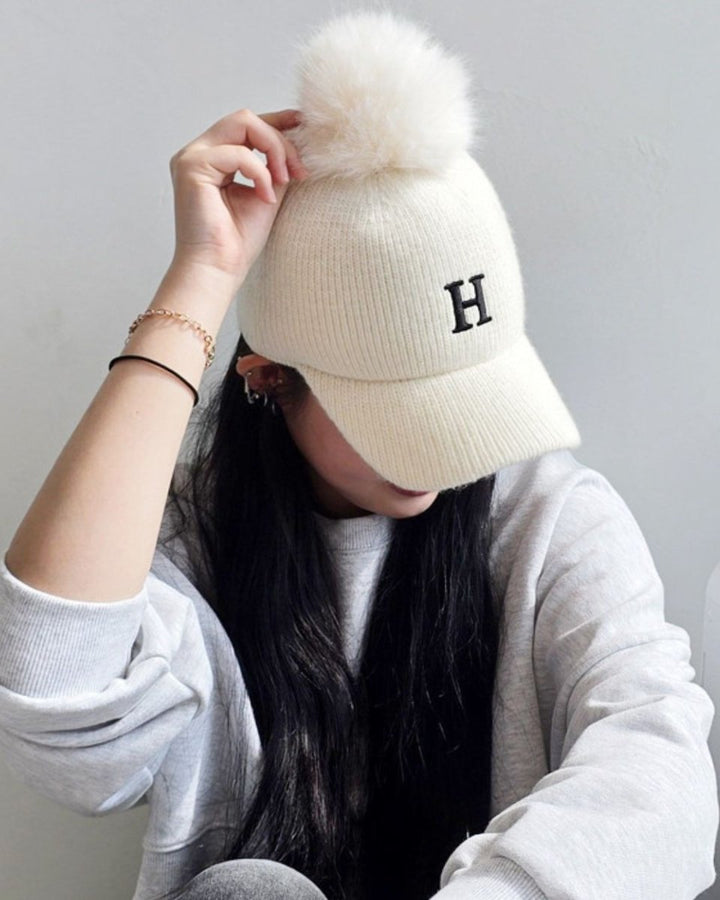 Hロゴポンポン付き帽子　CH865 - Chamule