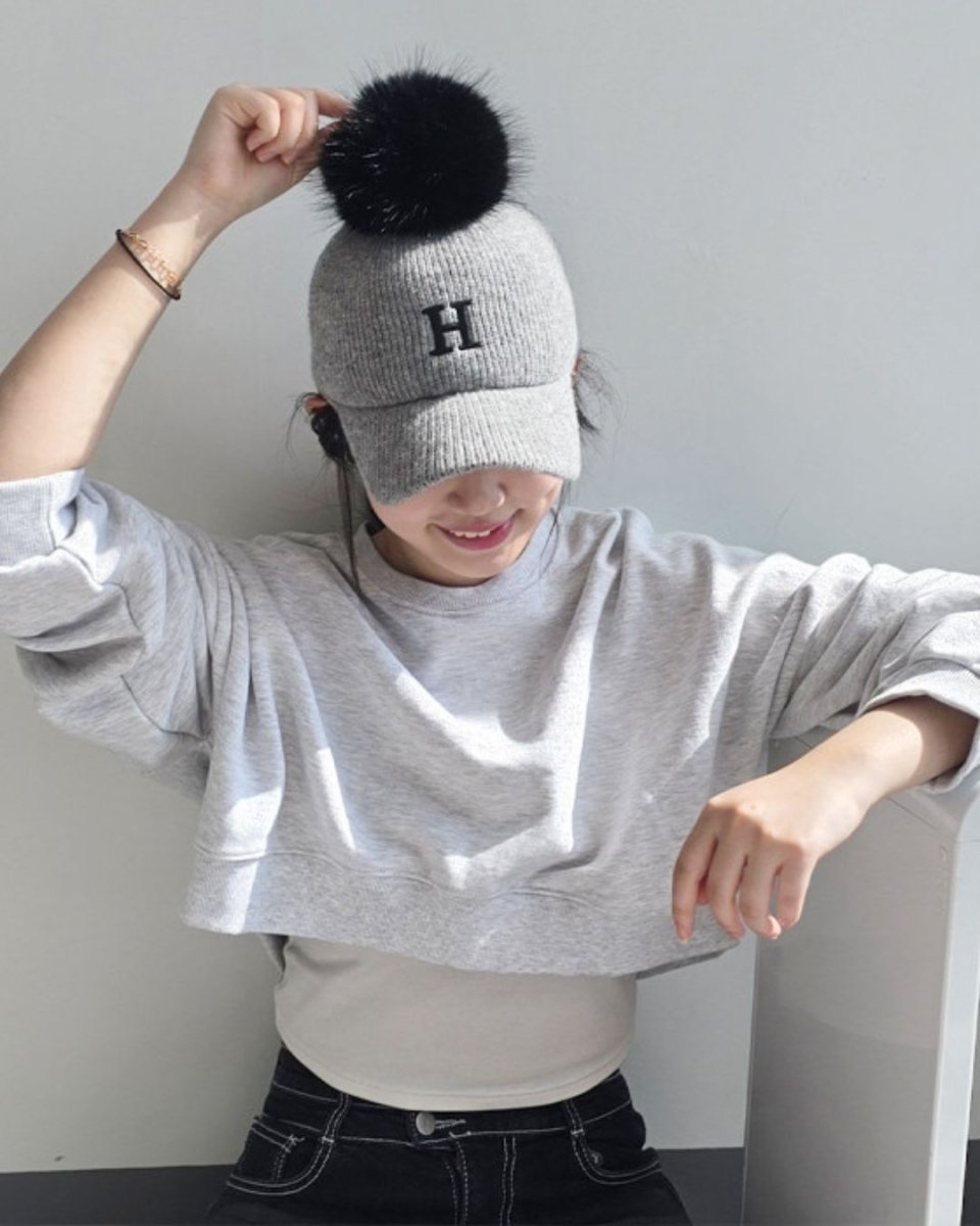 Hロゴポンポン付き帽子　CH865 - Chamule